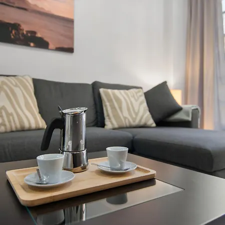 Gara Uno Apartment *
